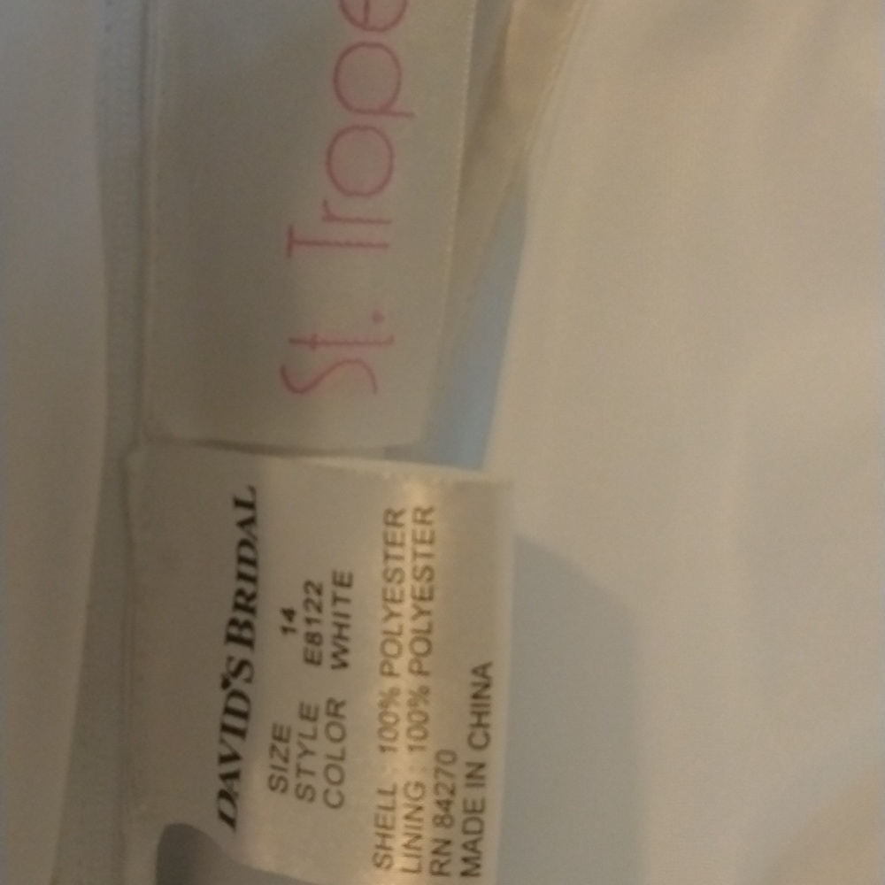 Davids Bridal wedding dress size 14 white with sequins and train - Picture 12 of 12